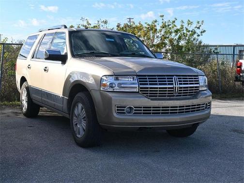 2014 Lincoln Navigator Base