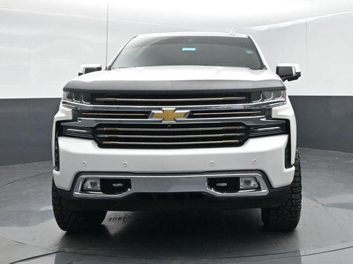 Iridescent Pearl Tricoat 2020 Chevrolet Silverado 1500 High Country