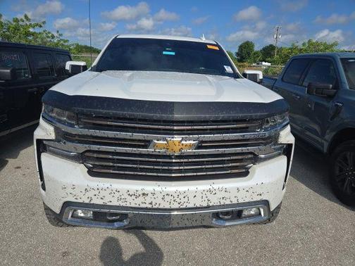Iridescent Pearl Tricoat 2020 Chevrolet Silverado 1500 High Country