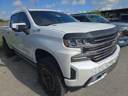 Iridescent Pearl Tricoat 2020 Chevrolet Silverado 1500 High Country