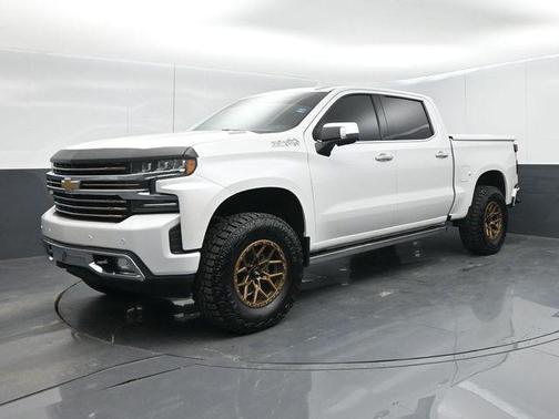 Iridescent Pearl Tricoat 2020 Chevrolet Silverado 1500 High Country