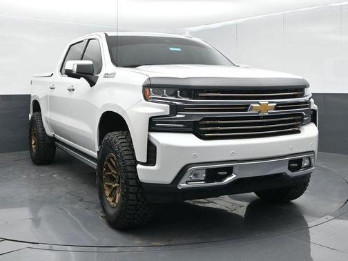 Iridescent Pearl Tricoat 2020 Chevrolet Silverado 1500 High Country