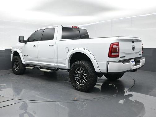 Bright White Clearcoat 2023 RAM 2500 Laramie Crew Cab 4x4 6'4' Box