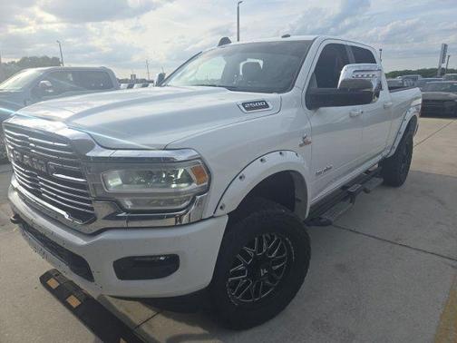 Bright White Clearcoat 2023 RAM 2500 Laramie Crew Cab 4x4 6'4' Box