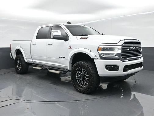 Bright White Clearcoat 2023 RAM 2500 Laramie Crew Cab 4x4 6'4' Box