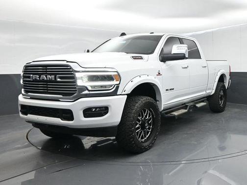 Bright White Clearcoat 2023 RAM 2500 Laramie Crew Cab 4x4 6'4' Box
