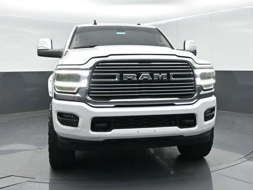 Bright White Clearcoat 2023 RAM 2500 Laramie Crew Cab 4x4 6'4' Box