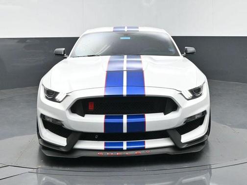 2017 Ford Shelby GT350R Base