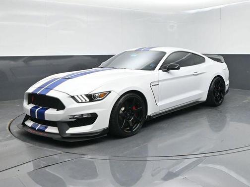 2017 Ford Shelby GT350R Base