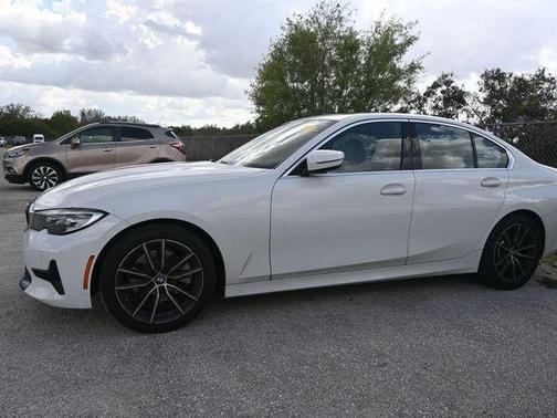 2019 BMW 330 330i