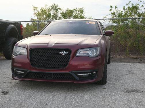 2023 Chrysler 300 C