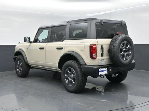 Desert Sand 2026 Ford Bronco Big Bend