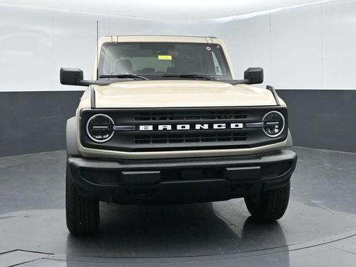 Desert Sand 2026 Ford Bronco Big Bend