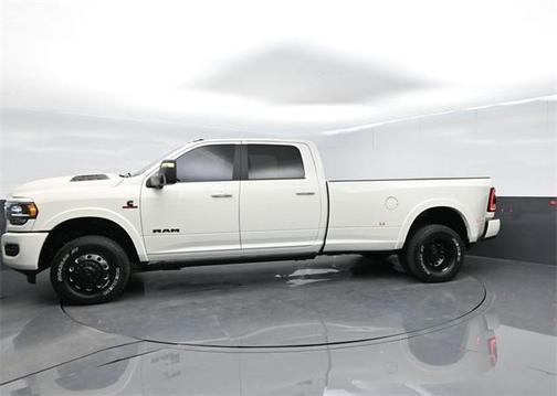 2024 RAM 3500 Limited Crew Cab 4x4 8' Box