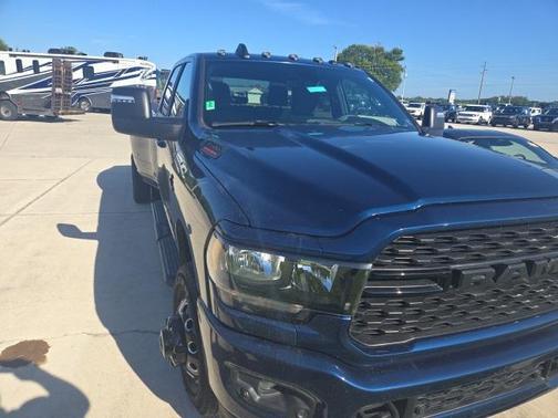 2024 RAM 3500 Big Horn Crew Cab 4x4 8' Box