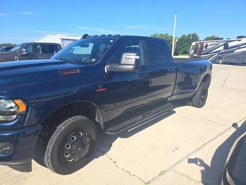 2024 RAM 3500 Big Horn Crew Cab 4x4 8' Box