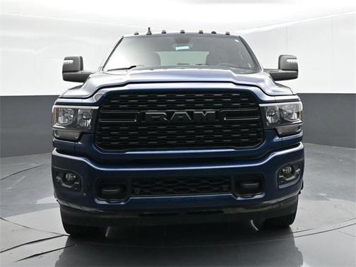 2024 RAM 3500 Big Horn Crew Cab 4x4 8' Box