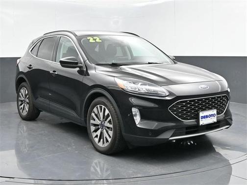 2022 Ford Escape Titanium