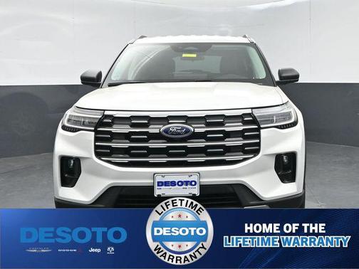 Star White Metallic Tri-Coat 2026 Ford Explorer Active