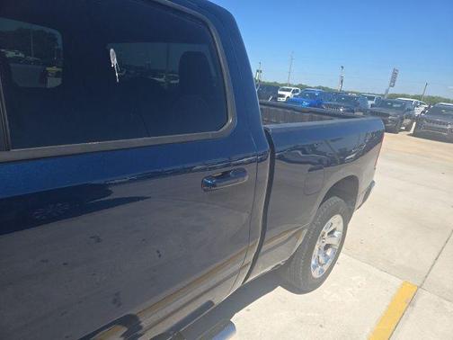 Patriot Blue Pearlcoat 2022 RAM 1500 Big Horn/Lone Star