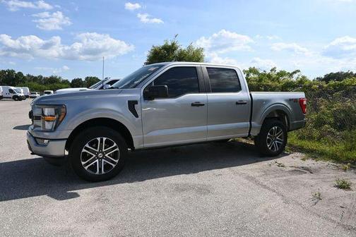 Iconic Silver Metallic 2023 Ford F-150 XL