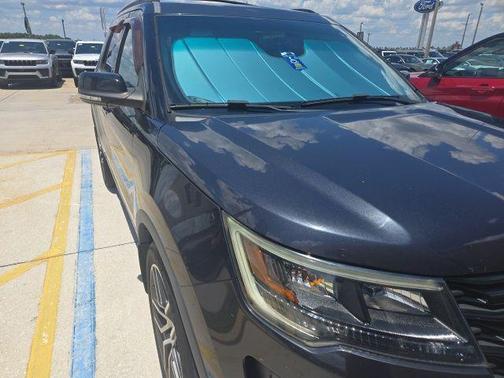 Smoked Quartz Metallic Tinted Clearcoat 2017 Ford Explorer sport