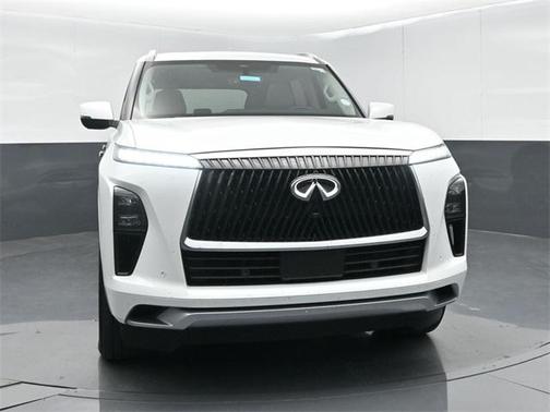 2025 INFINITI QX80 PURE