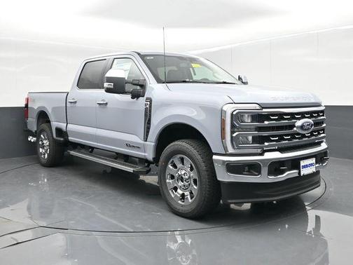Glacier Gray Metallic Tri-Coat 2026 Ford F-250 Lariat