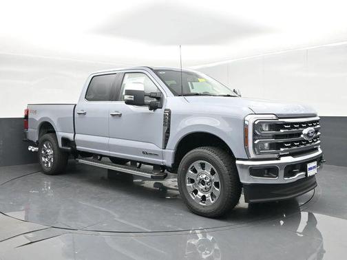 Glacier Gray Metallic Tri-Coat 2026 Ford F-250 Lariat
