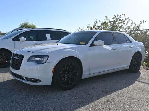 2017 Chrysler 300 S
