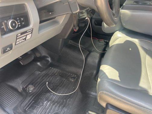 Oxford White 2023 Ford F-250 XL