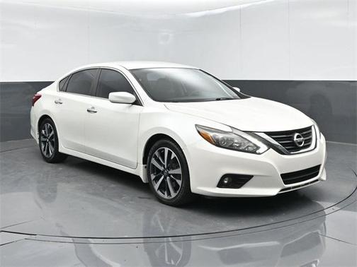 2016 Nissan Altima 2.5 SR