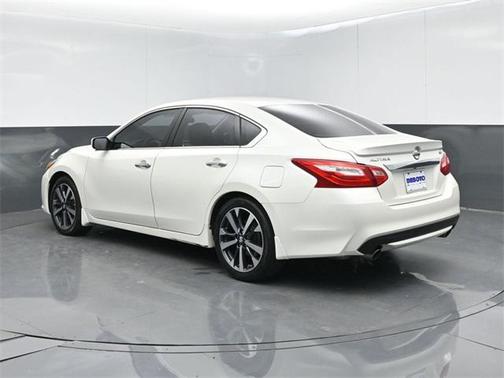 2016 Nissan Altima 2.5 SR