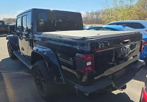 Black Clearcoat 2022 Jeep Gladiator High Altitude 4x4