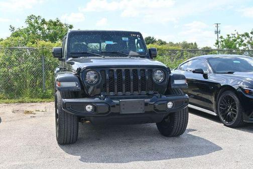 Black Clearcoat 2022 Jeep Gladiator High Altitude 4x4