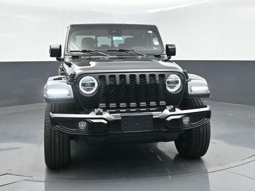 Black Clearcoat 2022 Jeep Gladiator High Altitude 4x4