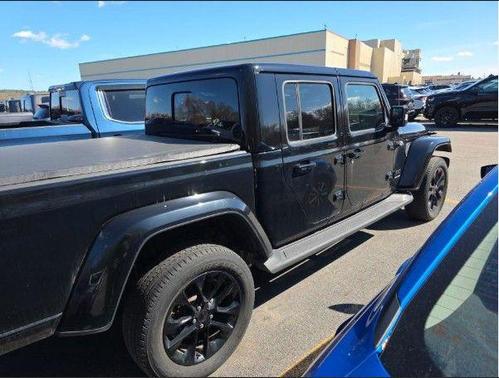 Black Clearcoat 2022 Jeep Gladiator High Altitude 4x4