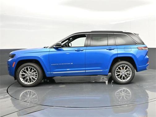 2023 Jeep Grand Cherokee Summit