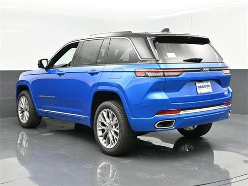 2023 Jeep Grand Cherokee Summit