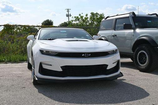 Summit White 2023 Chevrolet Camaro 1SS