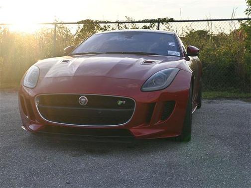 2017 Jaguar F-TYPE R