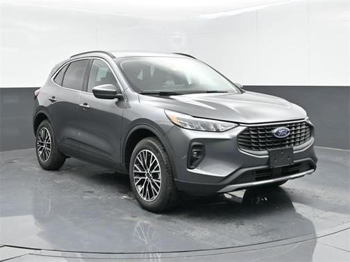 2025 Ford Escape PHEV SE