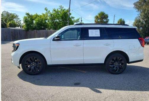 White Metallic 2025 Ford Expedition Platinum