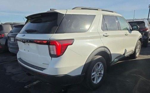 Star White Metallic Tri-Coat 2025 Ford Explorer Active