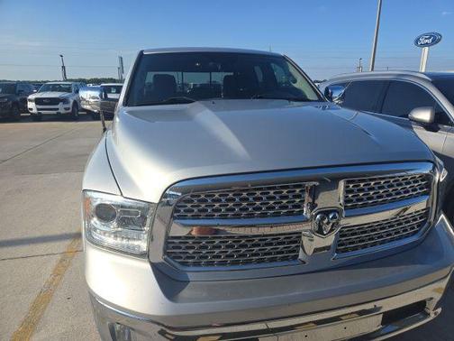 Bright Silver Metallic Clearcoat 2018 RAM 1500 Laramie