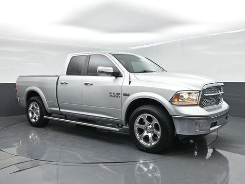 Bright Silver Metallic Clearcoat 2018 RAM 1500 Laramie