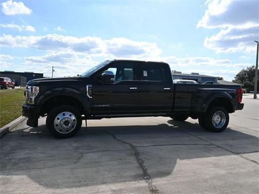 2022 Ford F-450 Platinum