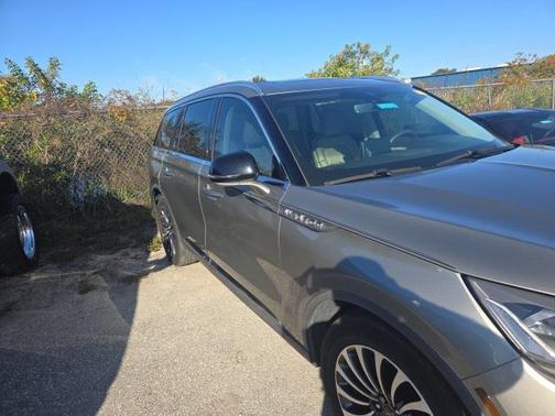 2023 Lincoln Aviator Standard