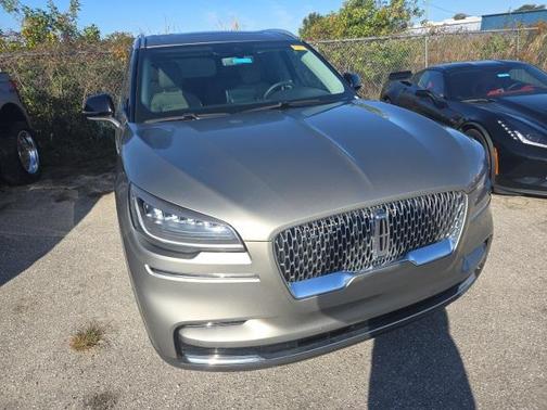 2023 Lincoln Aviator Standard