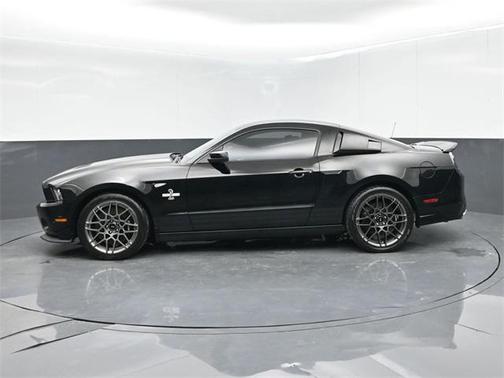 2013 Ford Shelby GT500 Base